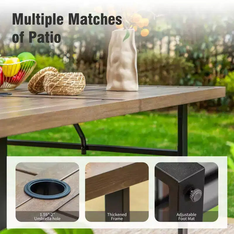 Ensemble de mobilier de cuisine 7 pièces Captiva Designs avec table à manger aspect bois et chaises en métal rembourrées