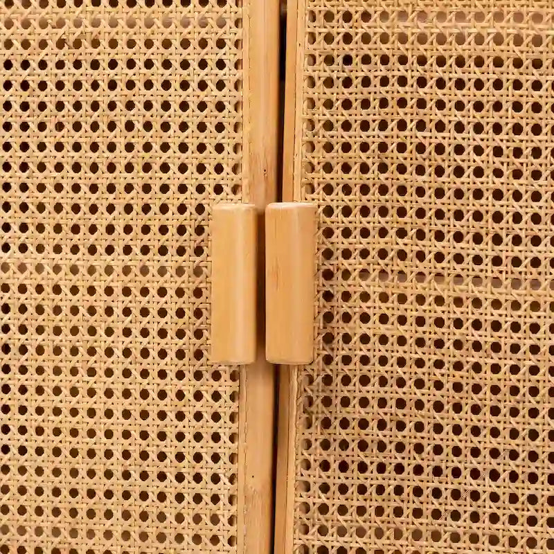 Armoire de rangement 2 portes Curacao Modern Bohemian en rotin miel clair