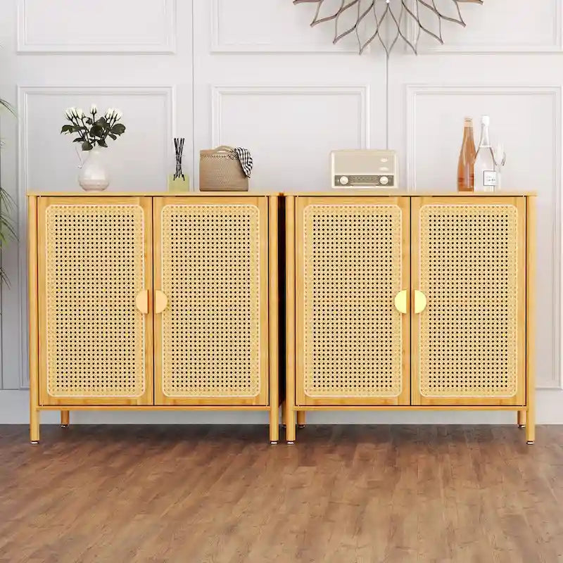 Buffet de cuisine d'appoint style bohème et rustique avec portes