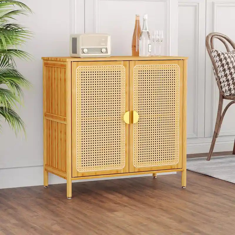 Buffet de cuisine d'appoint style bohème et rustique avec portes